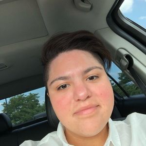 Meet your Posher, Hannah